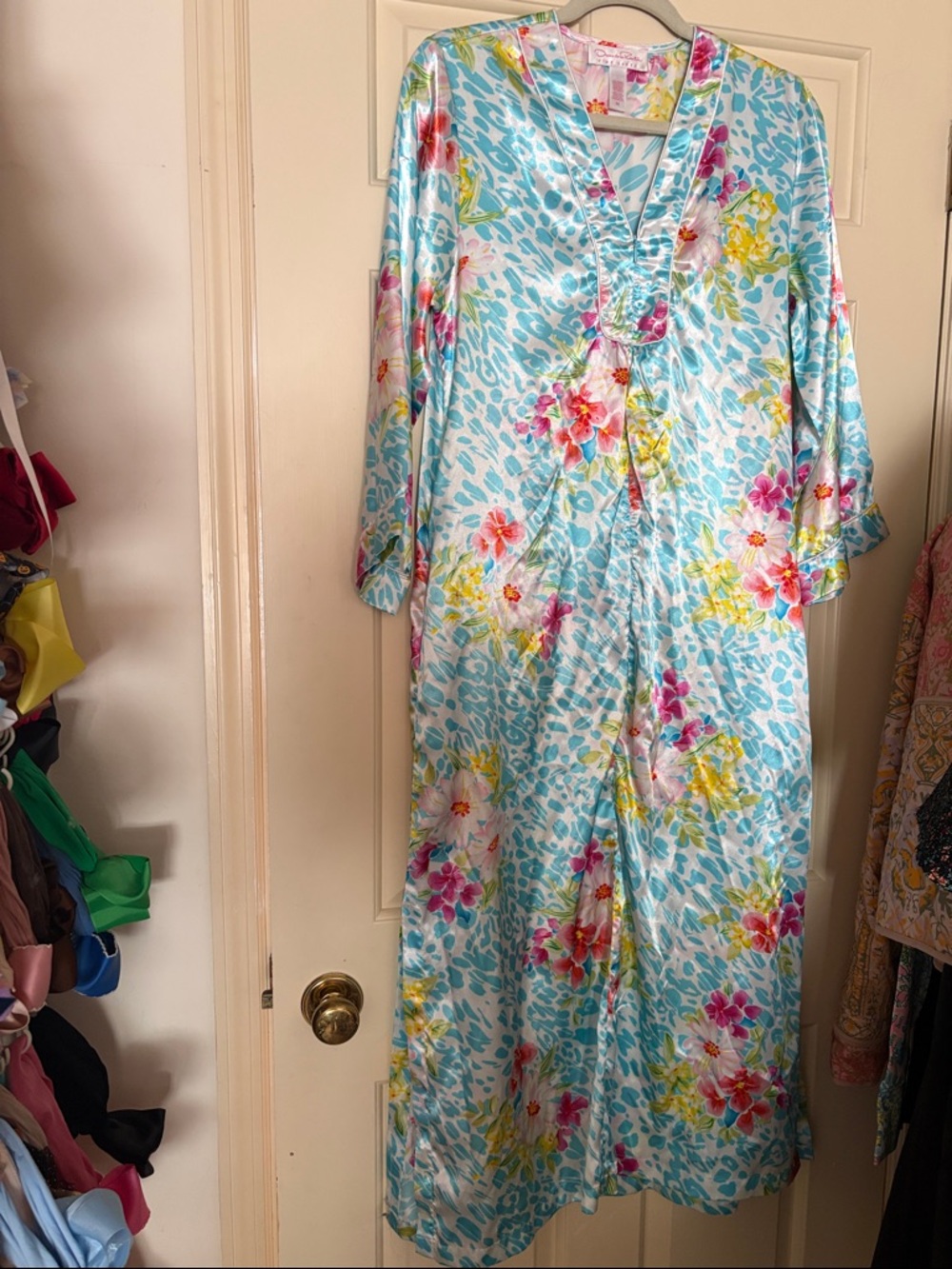 ✅READ Oscar  de la Renta Light Blue Floral Satin Maxi Pink Label night dress